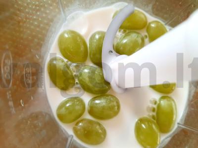 Vynuogių blynai su avižų pienu Žingsnis 1