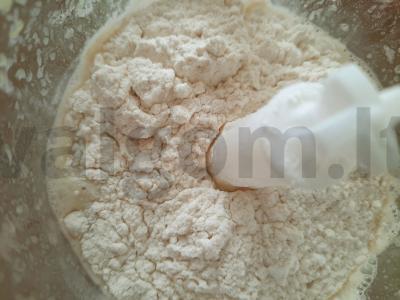 Vynuogių blynai su avižų pienu Žingsnis 2