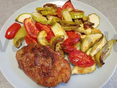 Kepta antis su daržovėmis pagrindine nuotrauka