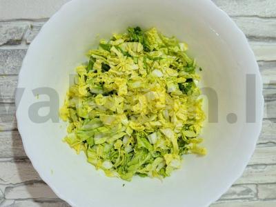 Sultingas salotas „Sofi“ su Pekino kopūstu Žingsnis 1