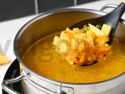 Ryžių sriuba su kotletais ir kiaušiniu Žingsnis 3