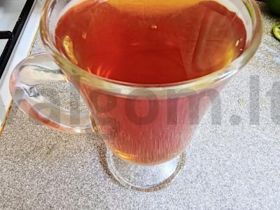 Šaltas arbata su barbaru, limonu ir mėta Žingsnis 2