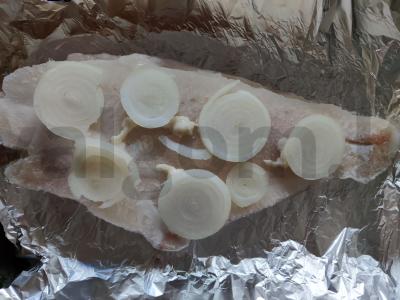 Rekinio somas su svogūnais ir sezamu unagi padaže Žingsnis 3