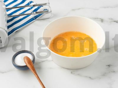 Kefyro blynai su varške ir razinom Žingsnis 2