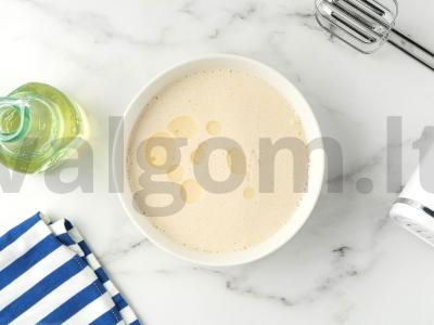 Kefyro blynai su varške ir razinom Žingsnis 4