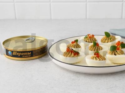 Naujametiniai kiaušiniai su šprotų paštetu pagrindine nuotrauka