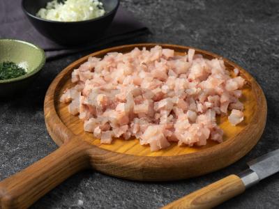 Smulkintos heko kotletai su sūriu Žingsnis 1