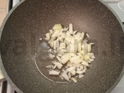 Patingėjęs žiulienas keptuvėje Žingsnis 2