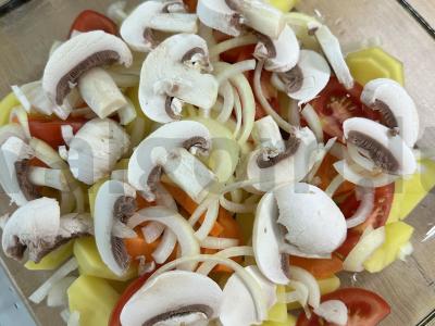 Daržovių, grybų ir vištienos troškinys orkaitėje Žingsnis 5