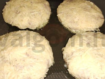 Kiaulienos kotletai bulvių apsuptyje Žingsnis 6