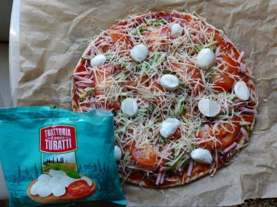 Pica su mocarela ir špinatais Žingsnis 8