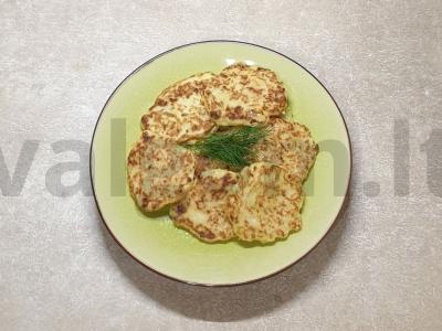 Blynai su baklažanu ir cukinija pagrindine nuotrauka