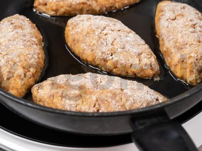 Grikių kotletai su sūriu Žingsnis 6