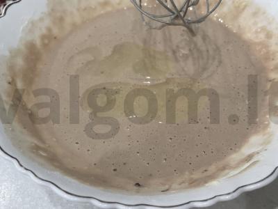 Šokoladiniai mini blynai su spanguolių sultimis Žingsnis 6