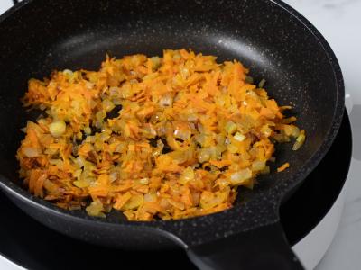 Suomijos žuvies sriuba „Lohikeitto“ su grietinėlėmis Žingsnis 2