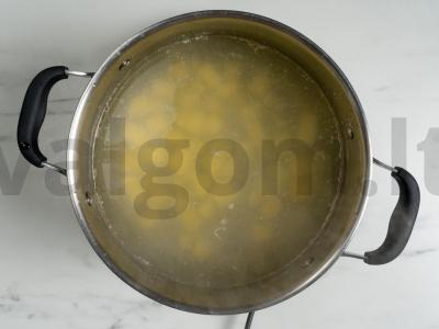 Suomijos žuvies sriuba „Lohikeitto“ su grietinėlėmis Žingsnis 3