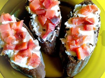 Brusketa „Fiška“ su krevečių mėsa Žingsnis 2