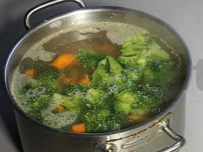 Sūrio grietinėlės sriuba su daržovėmis Žingsnis 12