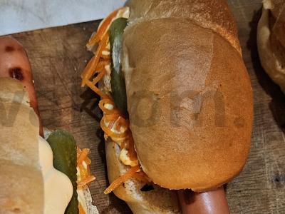 Karštas šuo su marinuotais agurkais Žingsnis 2