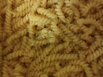 Pasta su pomidorais ir prieskoniais „Aštri“ Žingsnis 1