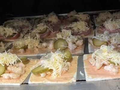 Picos „Asorti“ ant sluoksniuoto tešlos Žingsnis 14