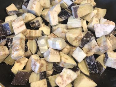 Salotos su baklažanais ir daržovėmis Žingsnis 3