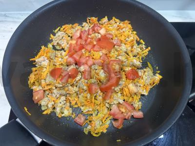 Troškinta kopūstai su kalakutienos faršu ir pomidorų pasta Žingsnis 4