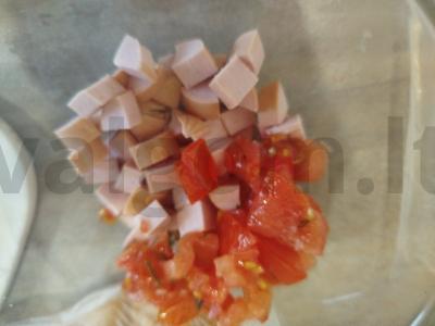 Karšti sumuštiniai su dešra ir sūriu orkaitėje Žingsnis 1