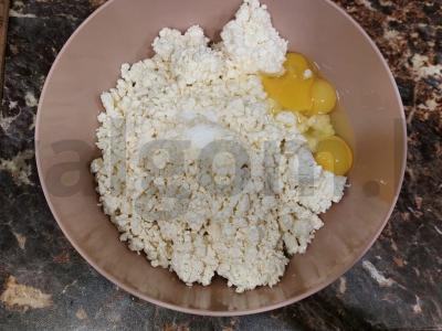 Baltyminiai varškėčiai pusryčiams Žingsnis 2