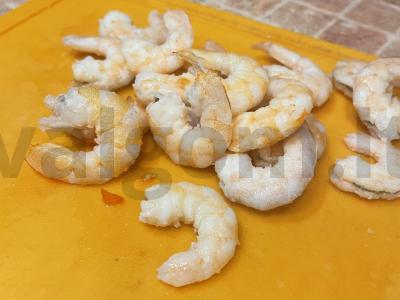 Lengvas salotas su Pekino kopūstu ir krevetėmis Žingsnis 7