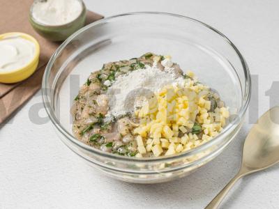 Vištienos blynai su sūriu ir žolelėmis Žingsnis 4