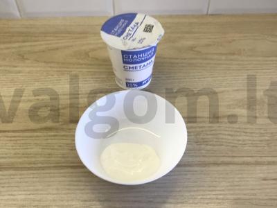 Lengvas salotas su ruginių skrebučiais Žingsnis 2