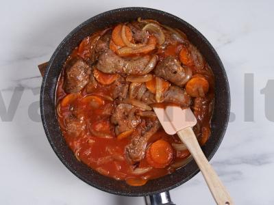 Baltoji pupelė su kepenimis ir daržovėmis Žingsnis 4