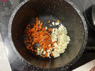 Vištienos kepenėlių paštetas su kiaušiniu Žingsnis 1