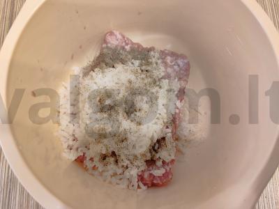 Kopūstų su faršu ir ryžiais receptas Žingsnis 2