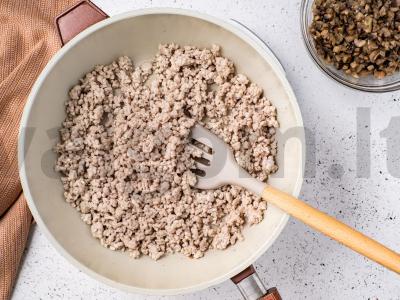 Mėsos ir grybų pyragas Žingsnis 5