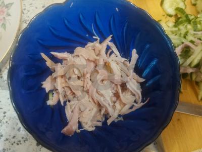 Švelnus salotas su rūkytomis vištienos krūtinėlėmis Žingsnis 2