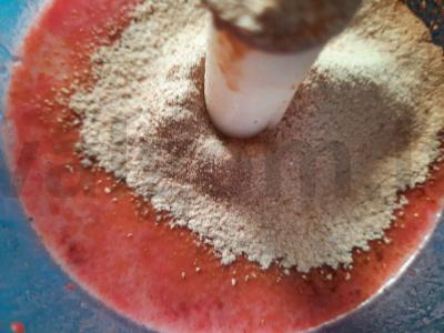 Vegetariški šokoladiniai vyšnių keksiukai Žingsnis 3