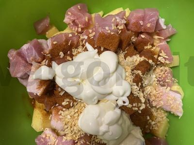 Kiaulienos gabaliukai su bulvėmis orkaitėje Žingsnis 5