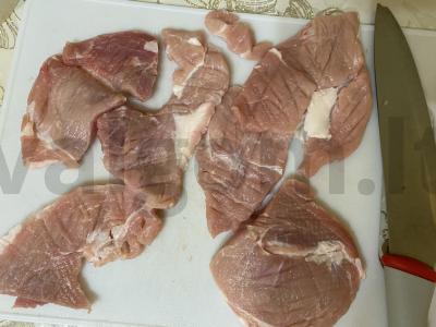 Kiaulienos steikas sojų-česnako marinate su funchoza Žingsnis 1