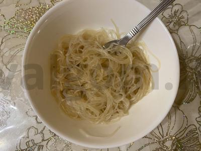 Kiaulienos steikas sojų-česnako marinate su funchoza Žingsnis 8