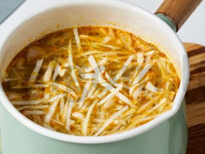 Vegetariškos kopūstų sriubos be mėsos Žingsnis 11