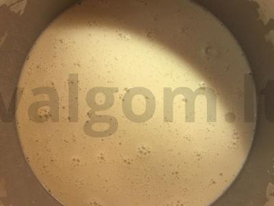 Beigluteniai blynai iš dviejų rūšių miltų Žingsnis 7