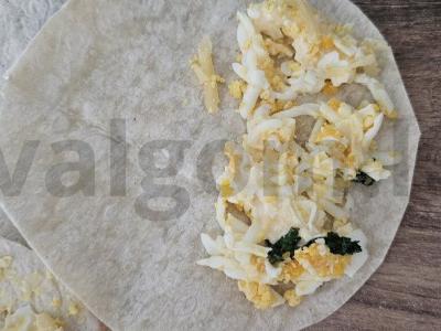 Sotūs tortilija su sūriu ir dešra pusryčiams Žingsnis 5