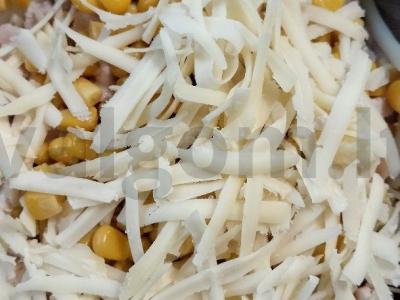 Skanus salotas su rūkytomis vištienos krūtinėlėmis per 5 minutes Žingsnis 4