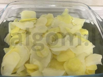 Bulvių apkepas su pomidorais ir sūriu Žingsnis 4