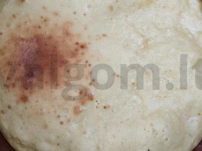 Bavarijos pyragas su migdolų drožlėmis Žingsnis 5