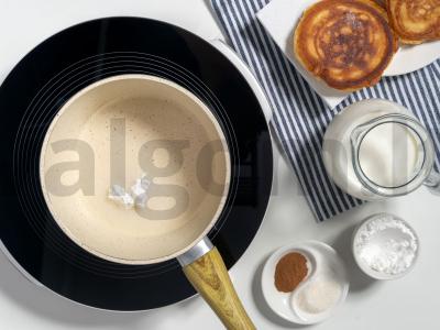 Purūs blynai su kefyru ir baltos šokolado padažu Žingsnis 5