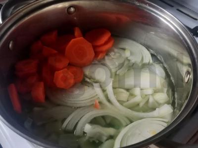 Žaliųjų žirnių ir salierų kreminė sriuba Žingsnis 7