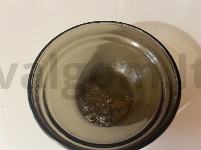 Be alkoholinis kokteilis „Seid romansas“ su estragonu Žingsnis 2